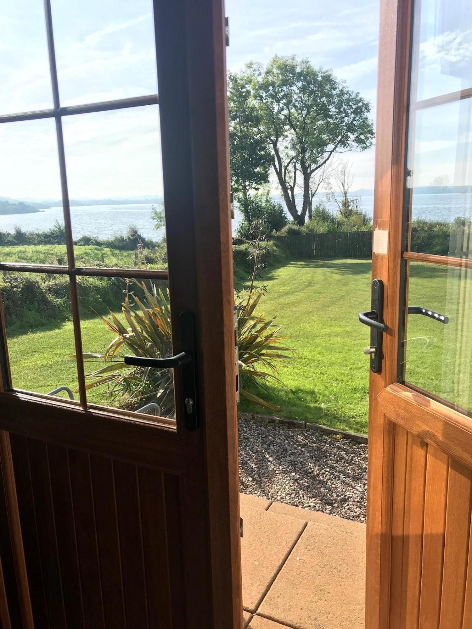 Kesh Lakeside Cottage Екстериор снимка
