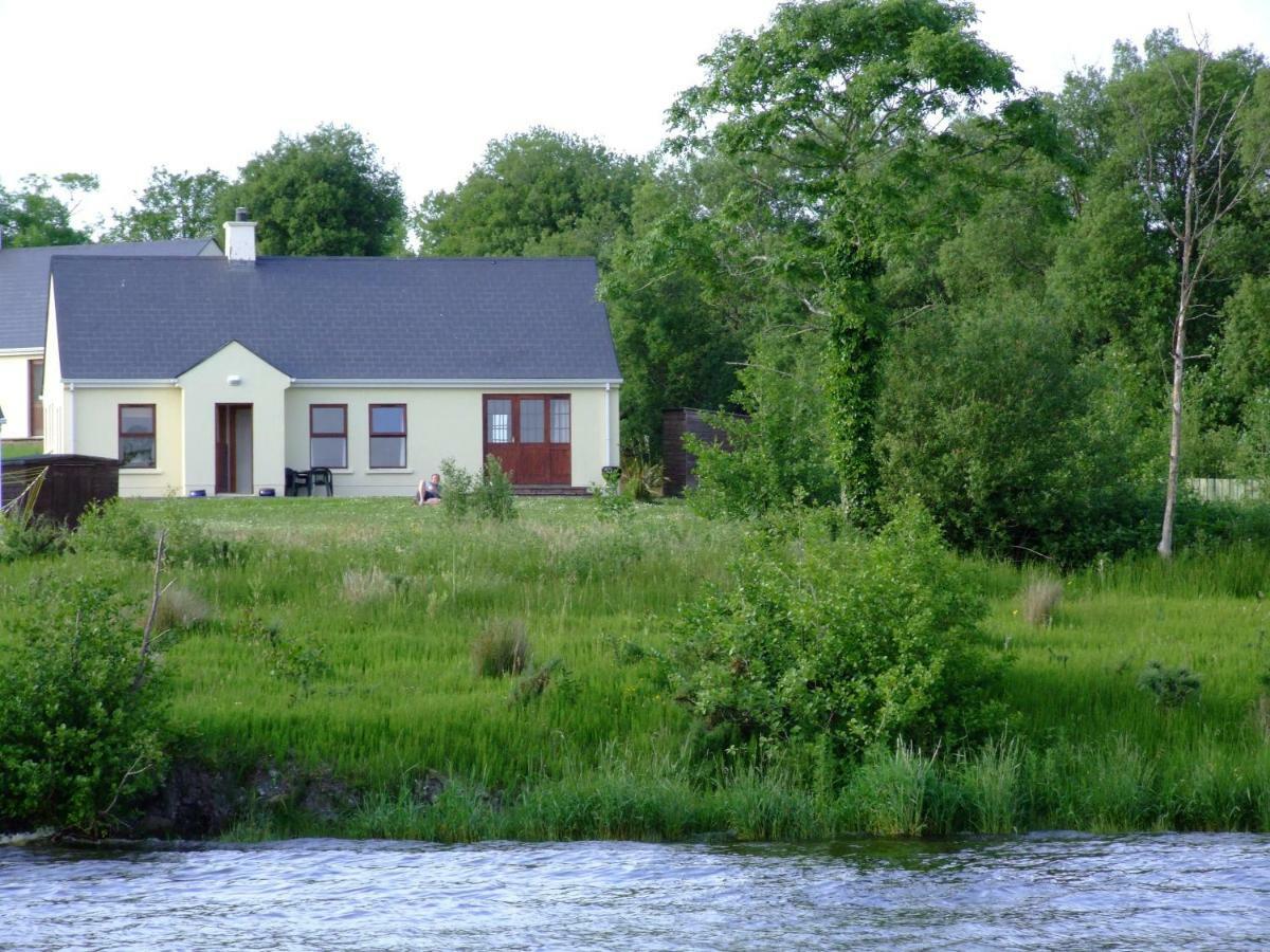 Kesh Lakeside Cottage Екстериор снимка